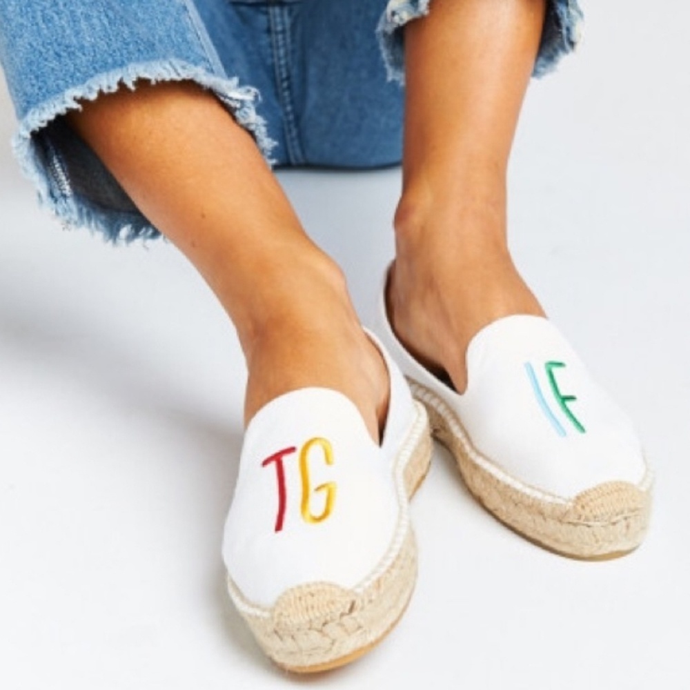 NWOT TGIF Soludos